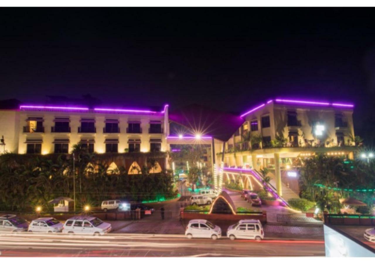 Neelams The Grand Hotel Calangute Exterior foto